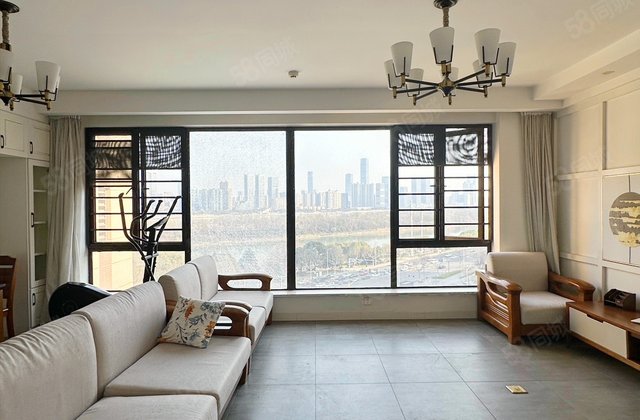 保利西海岸(A区)4室2厅135.96㎡220万二手房图片