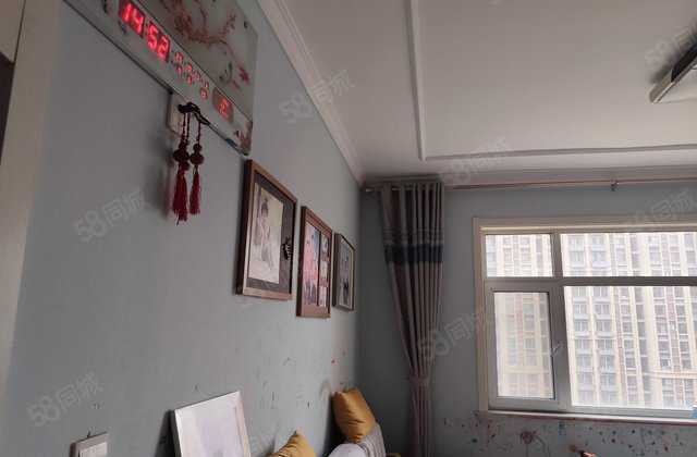 急！急！急！ 中间楼层采光好 居住密度低 房东诚心卖