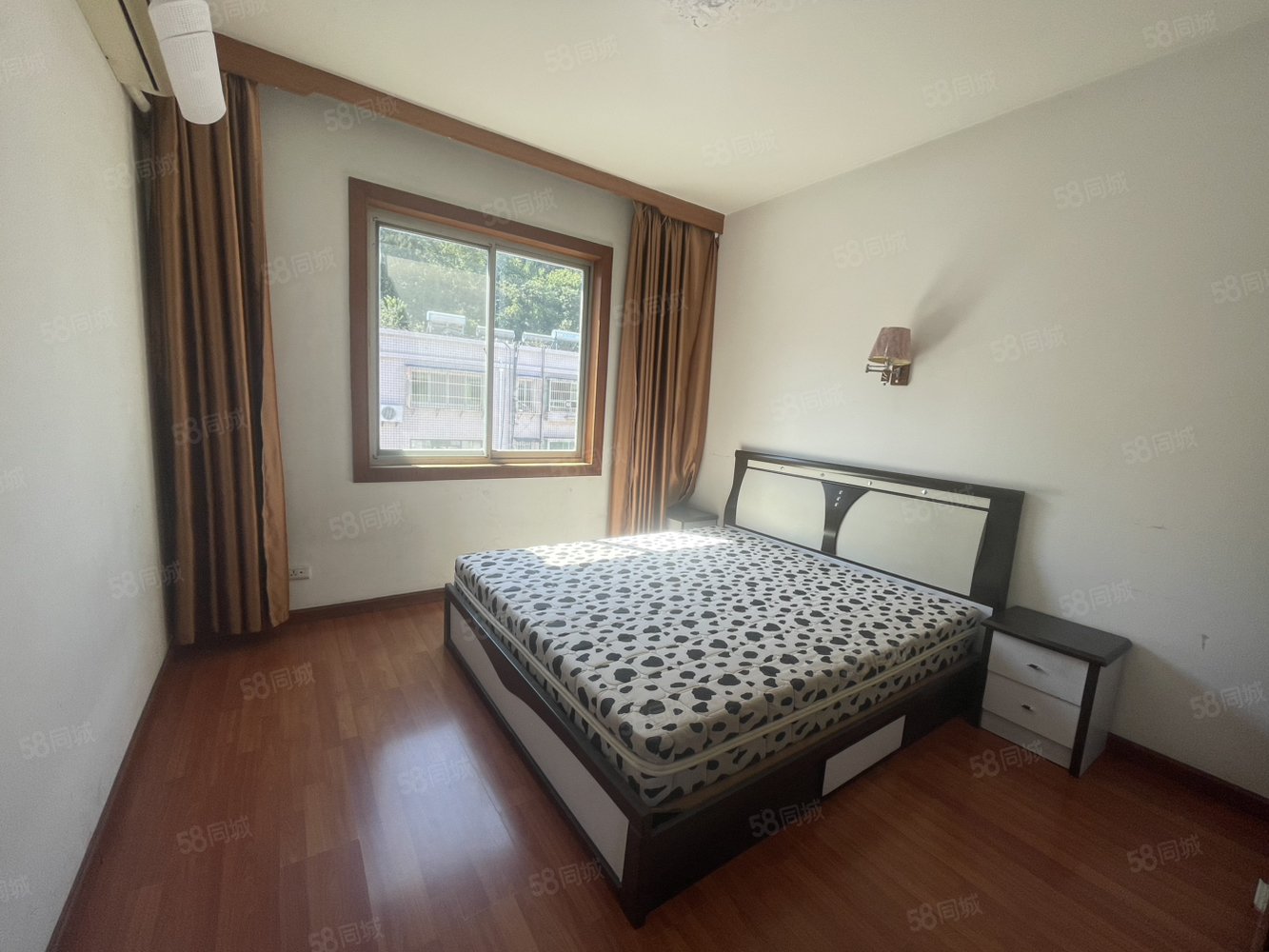 园丁小区3室2厅1卫100㎡南北45万