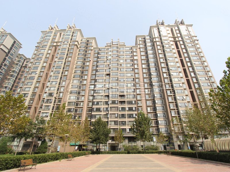 紫芳園(三區(qū))2室1廳1衛(wèi)90.28㎡南620萬