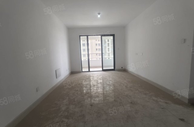 房东急售 新未住 免大税 诚心出 好楼层 送储藏室 保证真实