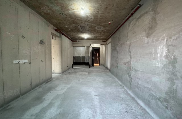 御龙天地3室2厅103㎡610万二手房图片