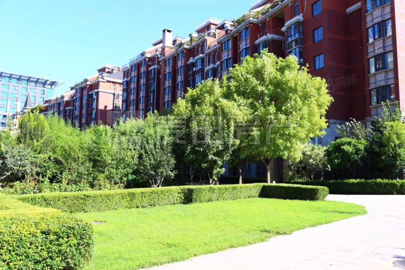 玫瑰御園4室2廳2衛(wèi)178.16㎡南北1650萬