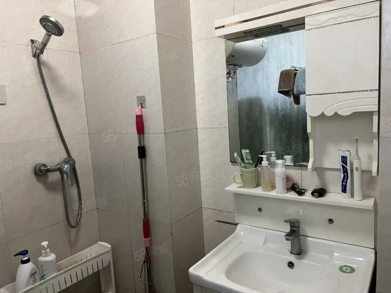 冠苑小区1室1厅1卫33㎡南北34万