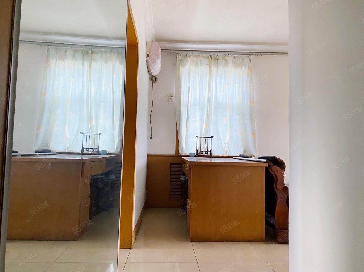 轮胎东村2室2厅1卫65㎡南15万