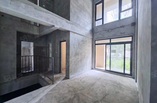 协信春山台1室2厅134.54㎡180万二手房图片