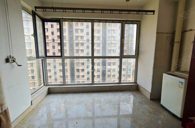 东昌东！小高层 东昌丽都 免大税送车位 房东急售 可议价