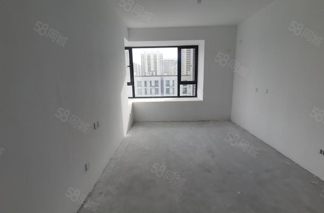 刚交工的新小区 带车位 新房一天末住 聊城  实验