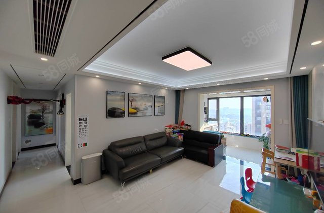 28楼 28楼 东边户 真实在售 急卖 精装修 锦绣学府