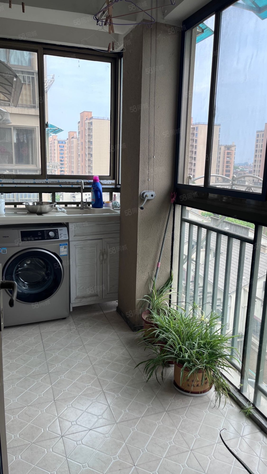 鑫业晶典2室2厅1卫77.7㎡南79.8万