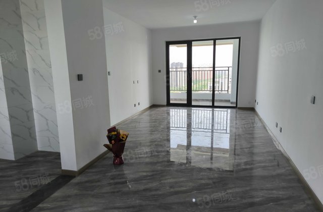 财信学府印象 一实验 边户  送车位储藏室