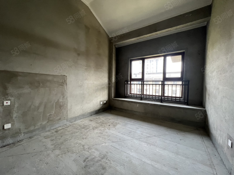 建业世和府3室2厅2卫169㎡南北164万