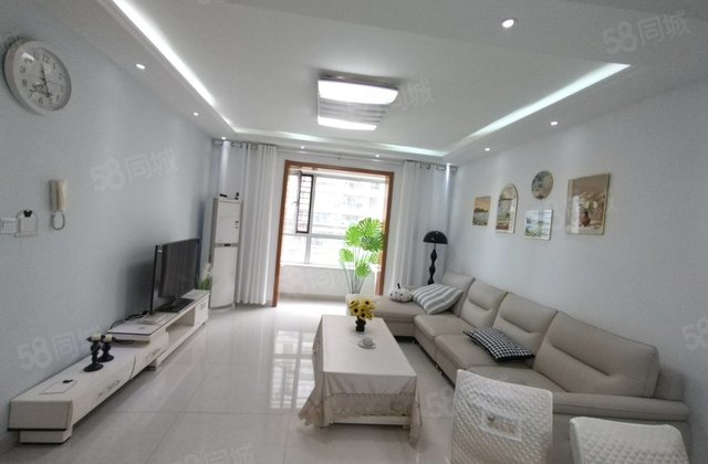 东昌丽都精装三室朝阳，全新家具家电拎包入住，带车位储藏室