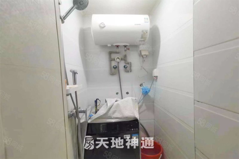 滨湖小区2室1厅1卫58㎡南165万