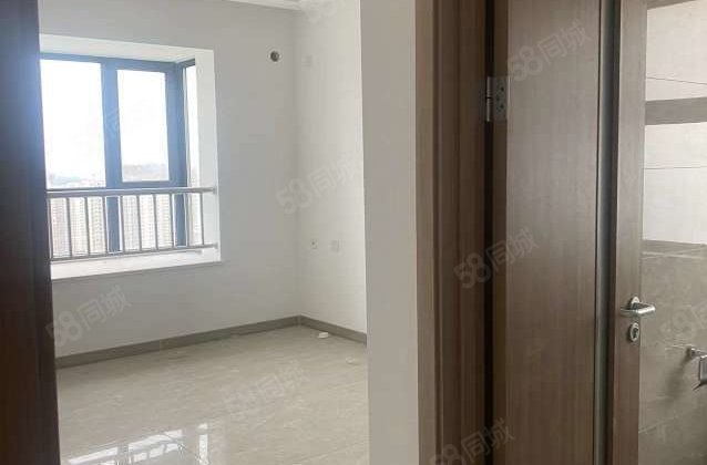 新房未住 精装修带车位 莲湖新城北区 临滨河大道