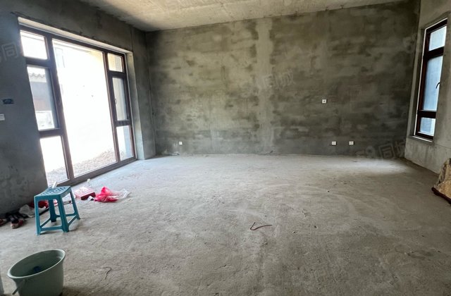 东昌府院 满二 296平 南北通透 采光好 周边商圈成熟