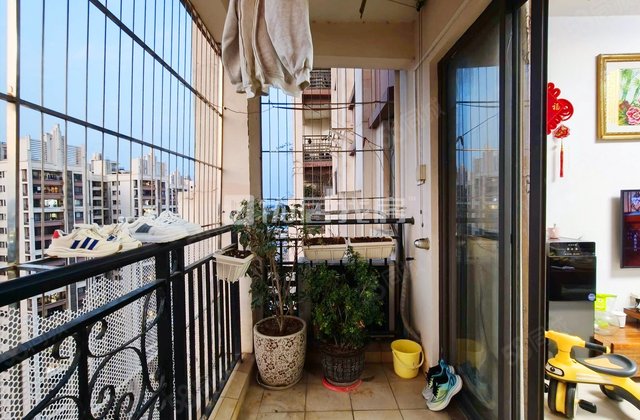 保利爱琴海4室2厅89㎡85万二手房图片