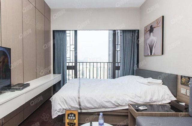 润科华府70年产权公寓,地铁口精装,拎包入住,现楼发售