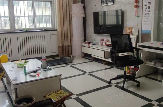 颐馨园好房急售～送车库可以做门面房～  三楼双阳台采光超赞哈