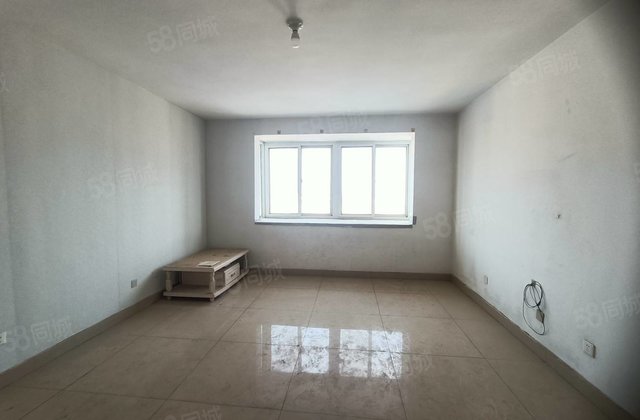 电梯房商品住宅近医院 交通便捷 商圈成熟楼层好