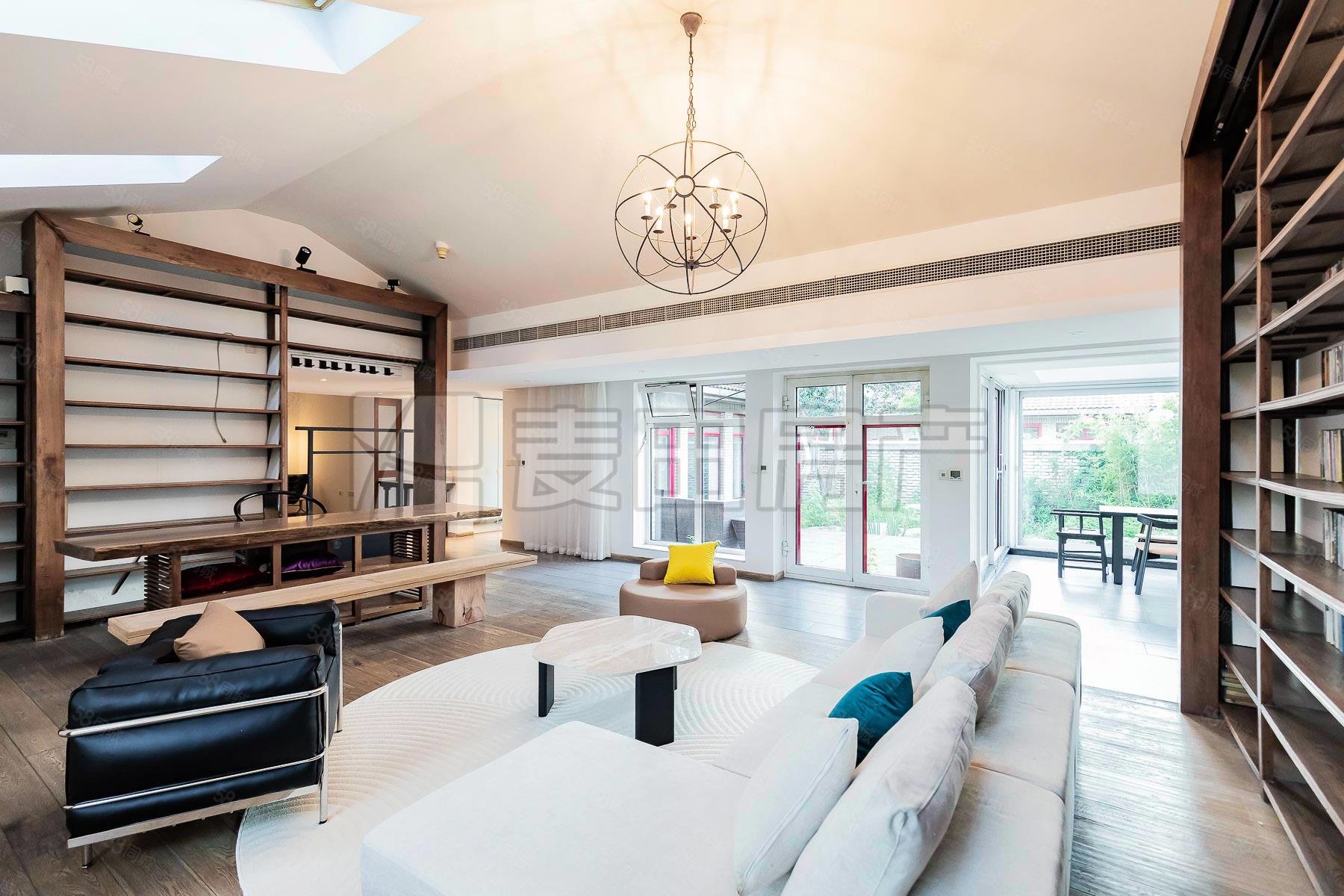 歐陸苑4室3廳3衛(wèi)232㎡南北2675萬