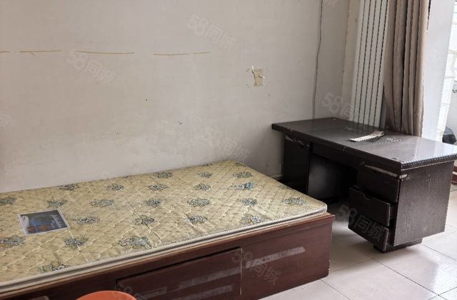 文轩范围，阁楼，花钱 少，手续齐全，有证，住宅