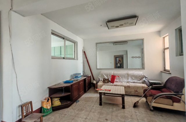 老文轩老一中一墙之隔 步梯全明户型免大税 方正南北通透采光好