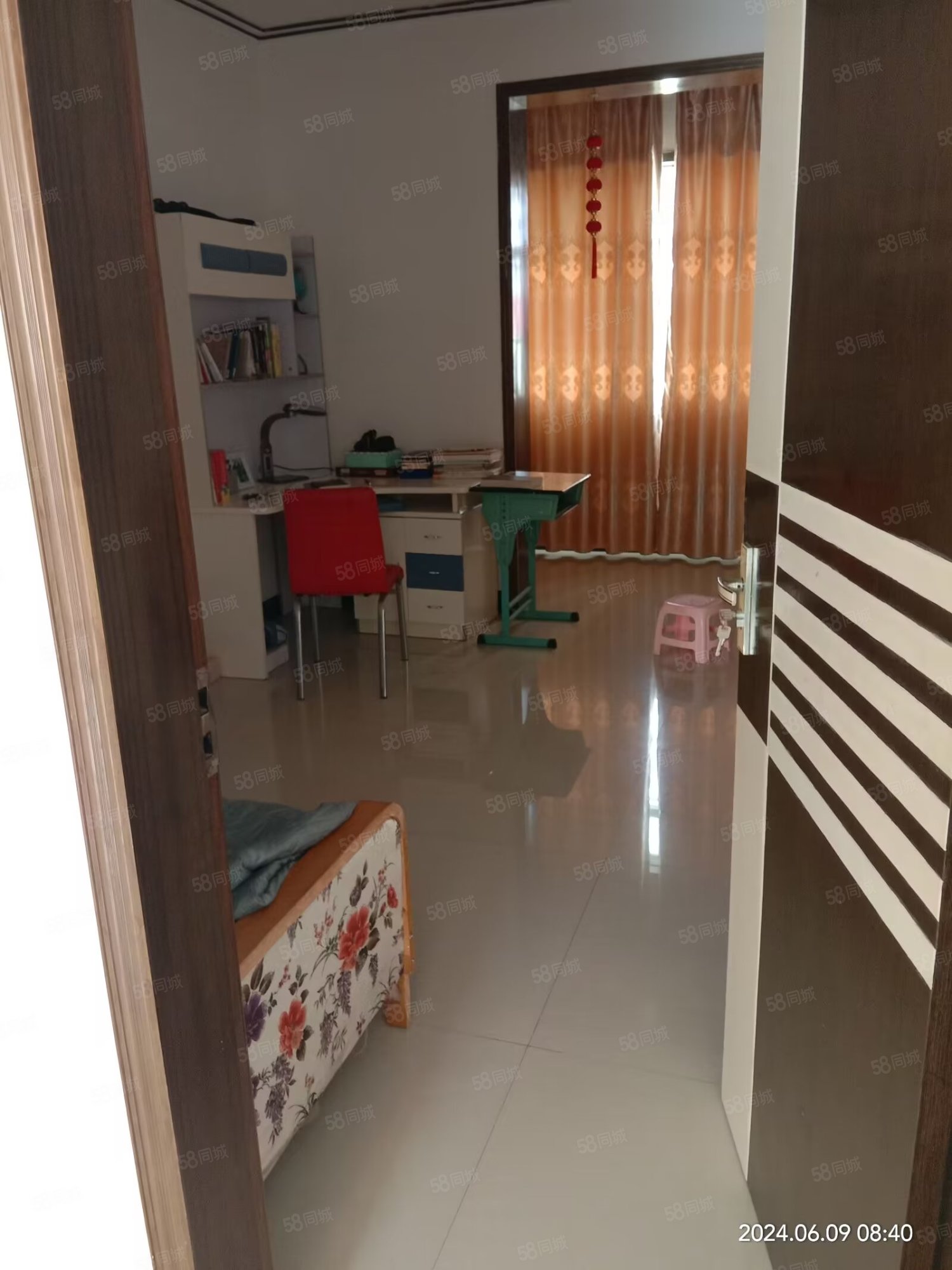 郧阳花园3室2厅1卫123.84㎡南北38万