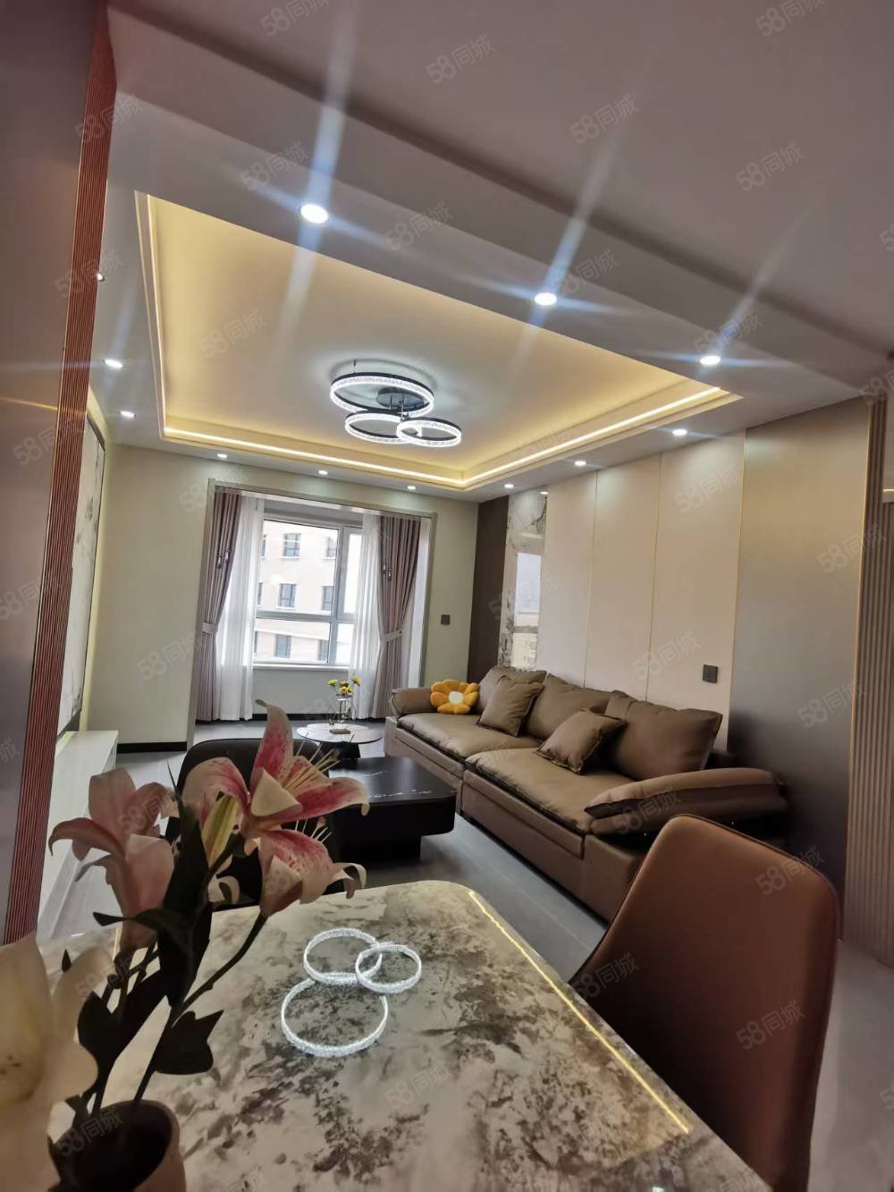 青湖铭城2室2厅1卫91㎡南北37.8万