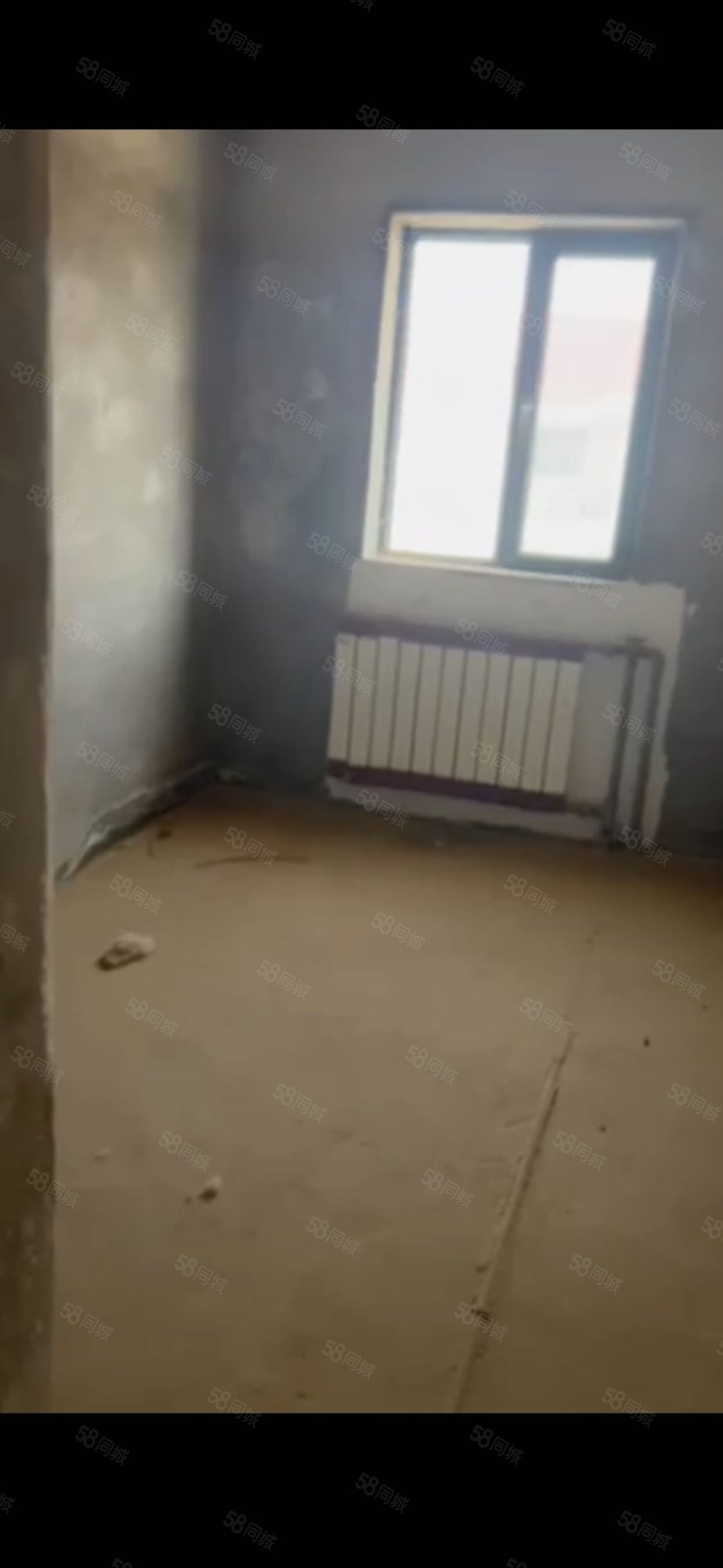 庆华佳苑4室3厅3卫317.88㎡南北47万