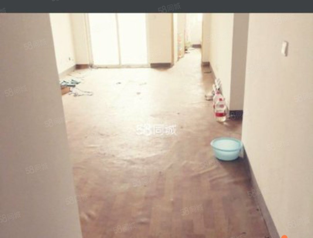 紫苑花园3室1厅1卫104.47㎡南28万