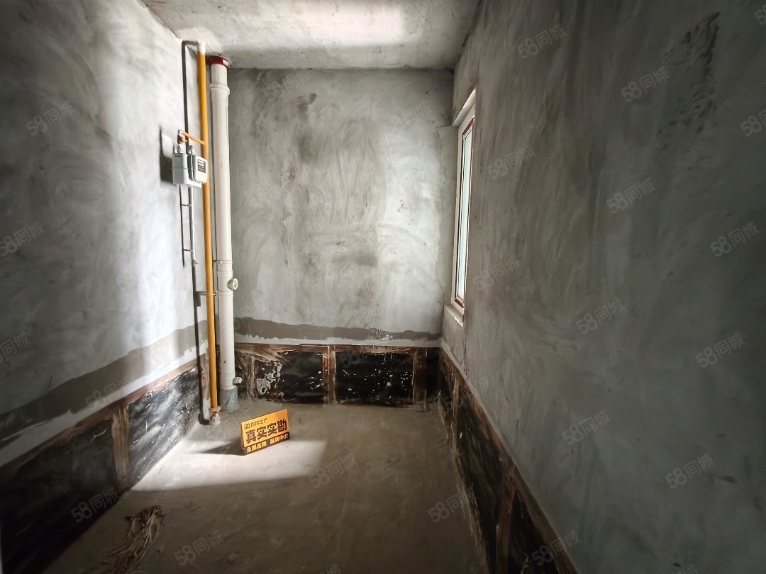 常隆花园3室2厅1卫104㎡南北48万