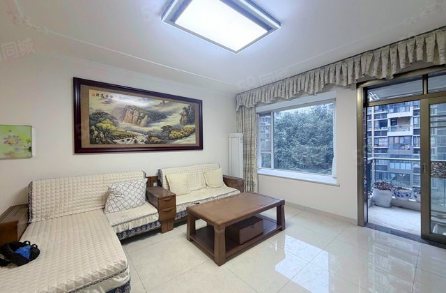 东城映象A区3室2厅118.1㎡174万二手房图片