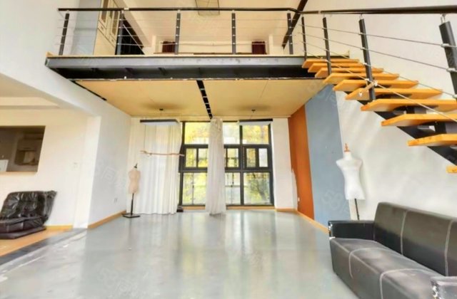 8号公馆5室2厅127.37㎡185万二手房图片