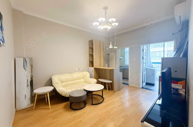 白桦林居1室1厅64㎡90万二手房图片