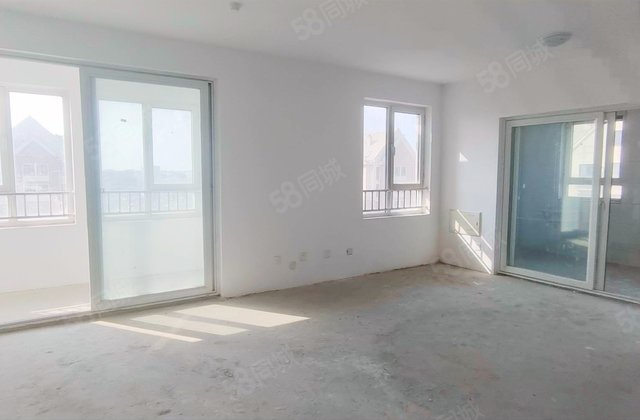 演泉社区(D区)3室2厅120㎡43万二手房图片