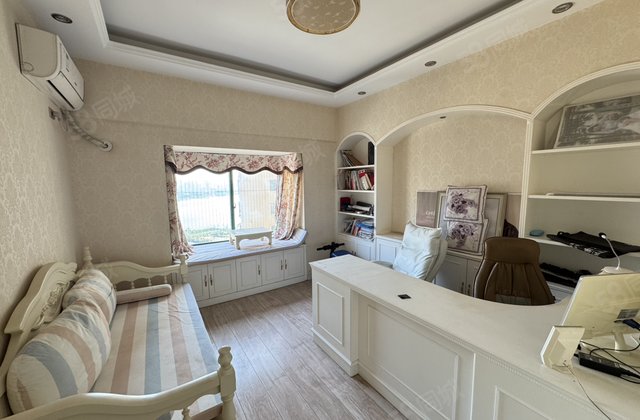 平湖天下华庭3室2厅147㎡69.8万二手房图片