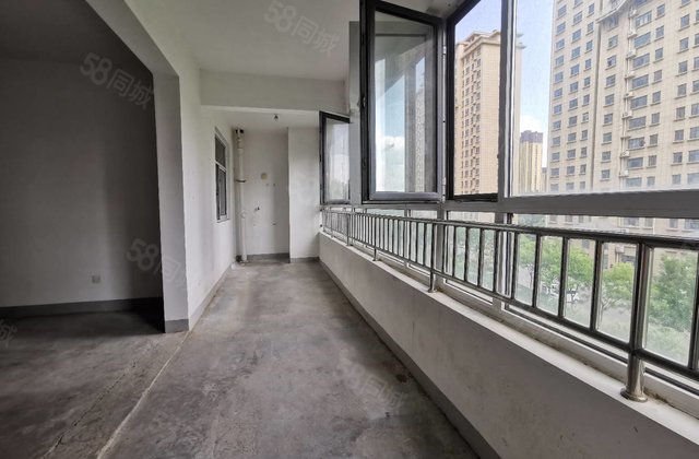 区政府  实验孟达国际A3，清风和庐,送车位储藏室免大税