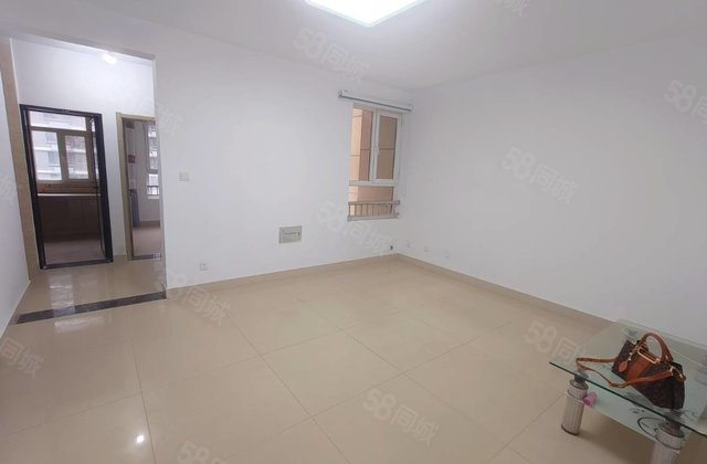 董桥幸福里电梯10楼105平方三室59万免大税