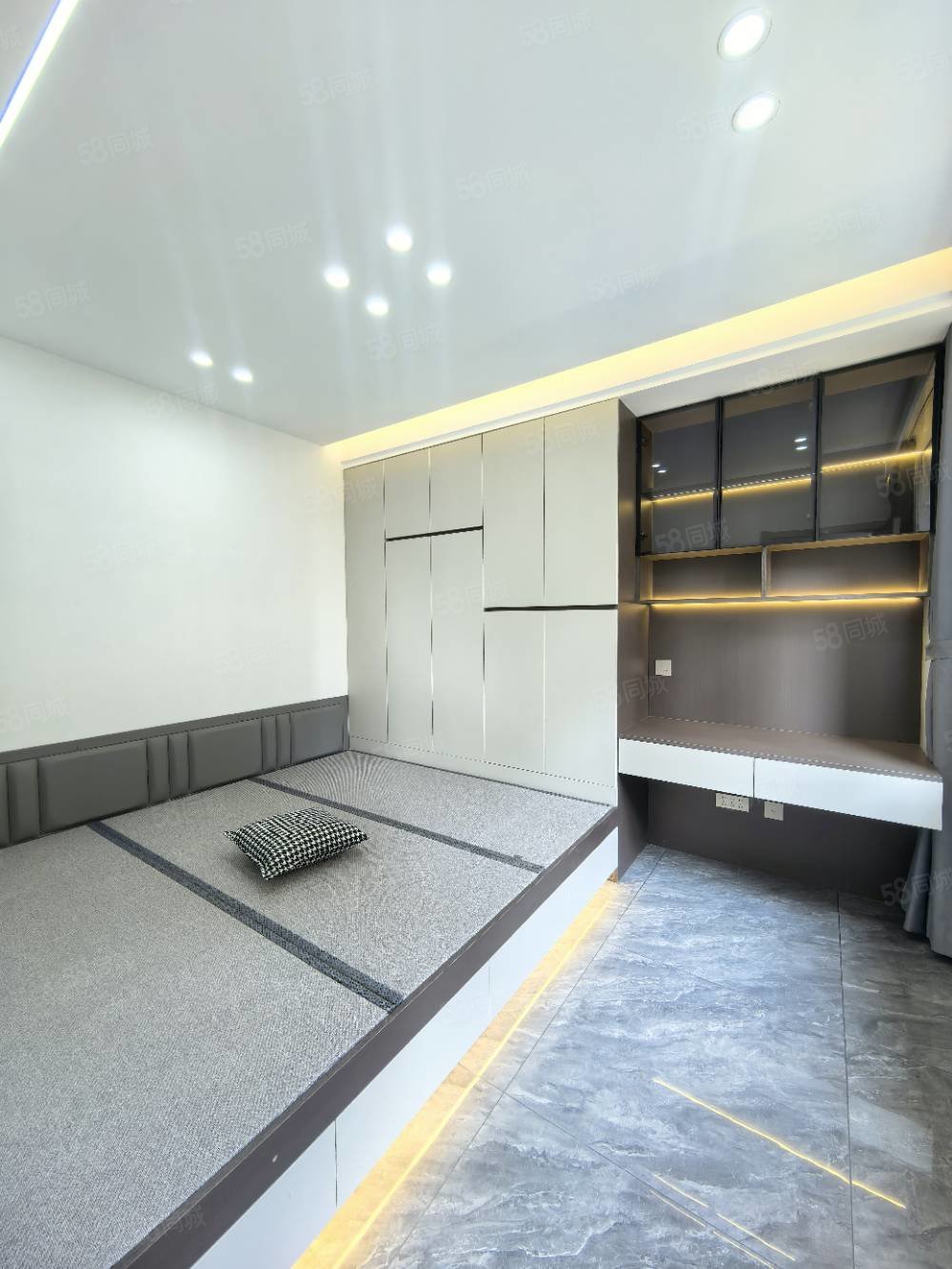 紫堤东郡4室2厅2卫134㎡南北67.8万