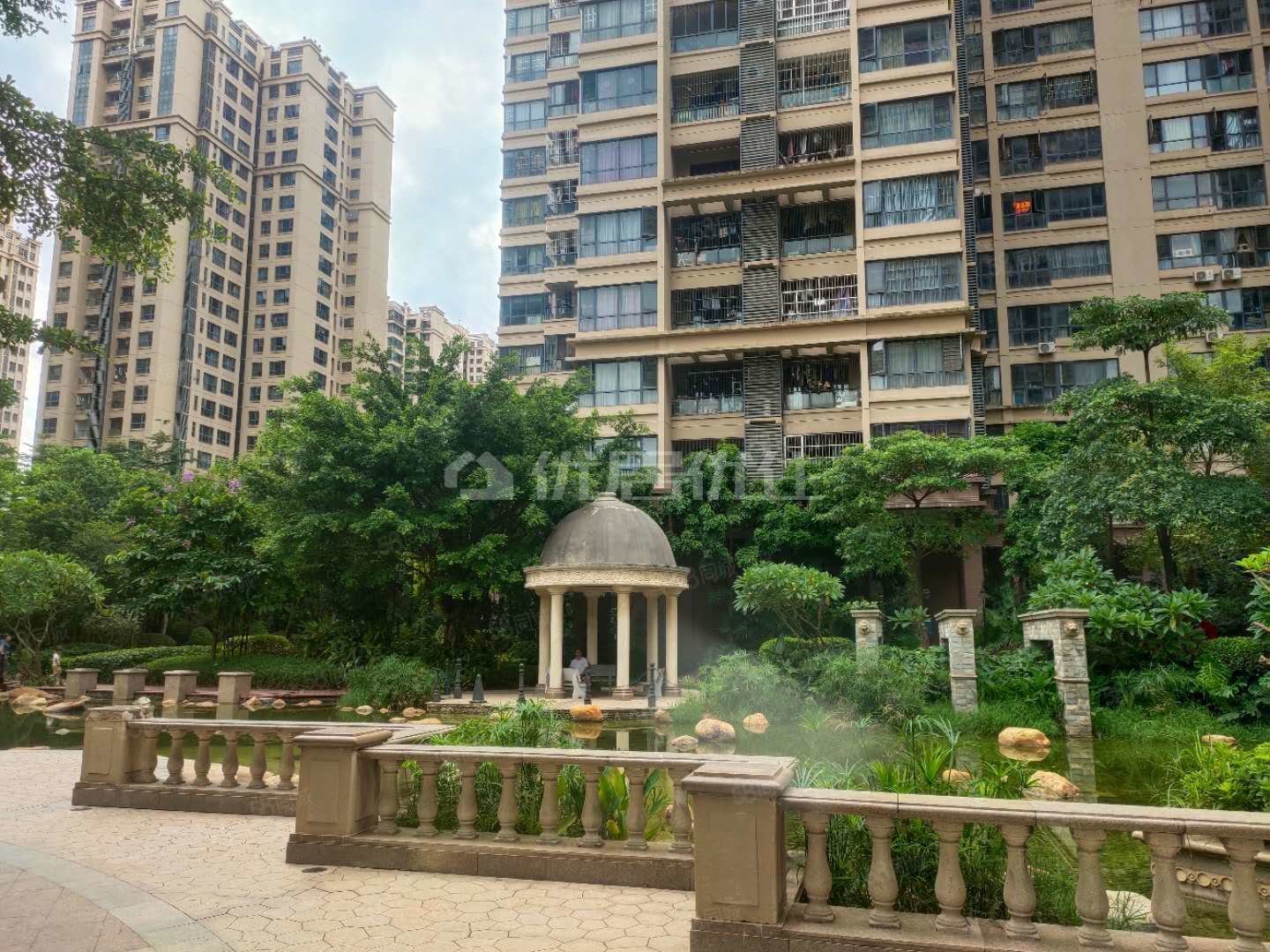 荣和山水绿城(三期)3室2厅2卫88.73㎡南北105万