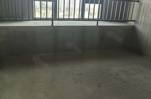 东城御府4室1厅132㎡79万二手房图片