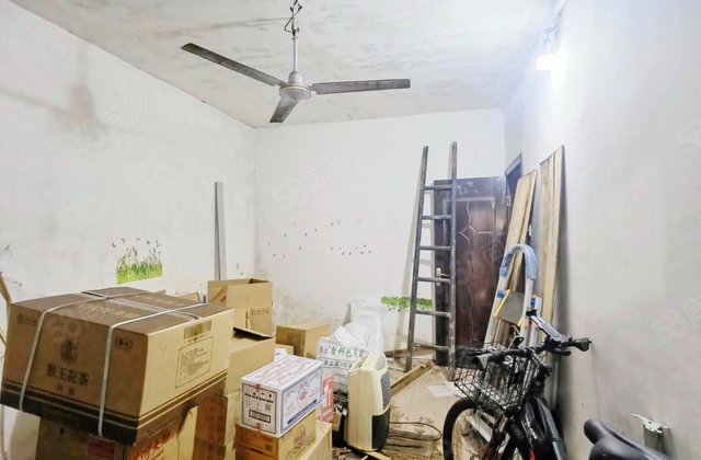 阿弥岭社区2室1厅57.57㎡35万二手房图片