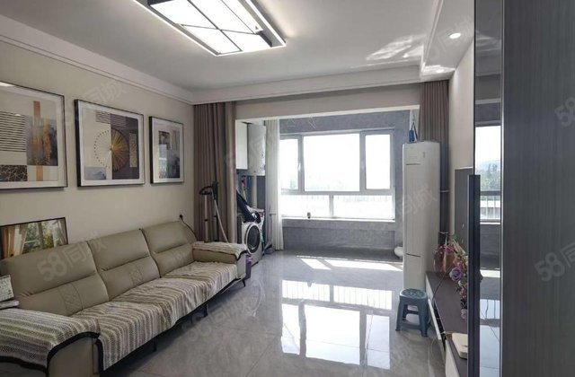 卫育北路，商品房，精装修，三室两厅一卫，香江  ，向阳中学