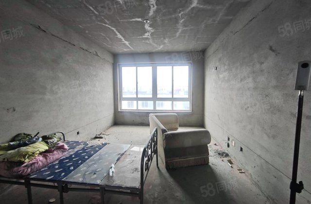 真爱新嘉园2室1厅93㎡20万二手房图片