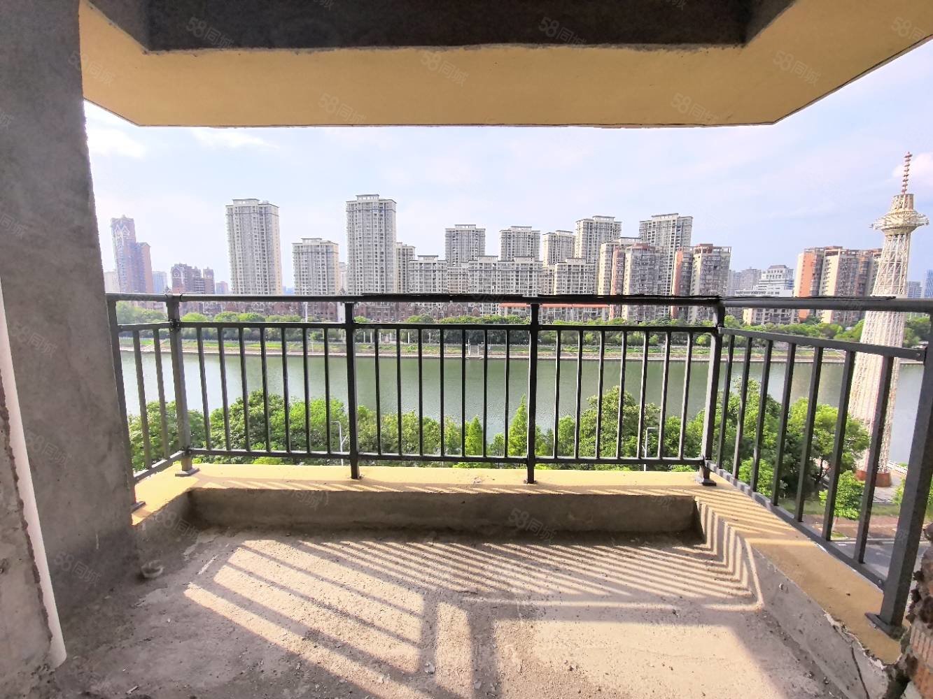 秀江印象7室2厅2卫280㎡南北138万