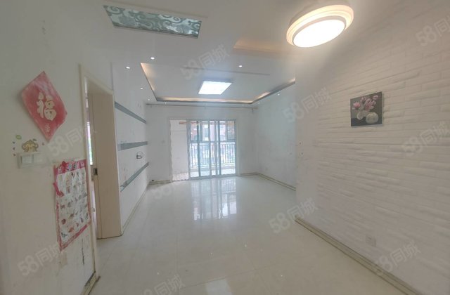 总高六层的电梯洋房 三室双明卫 东边户 带车储 有钥匙
