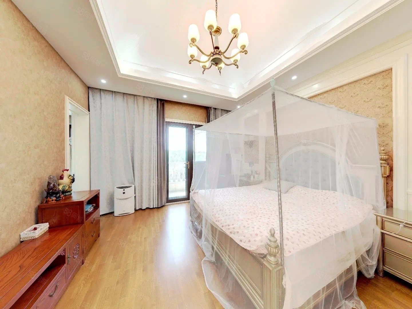 中海墅(東區(qū)別墅)5室2廳5衛(wèi)284.22㎡南北2050萬