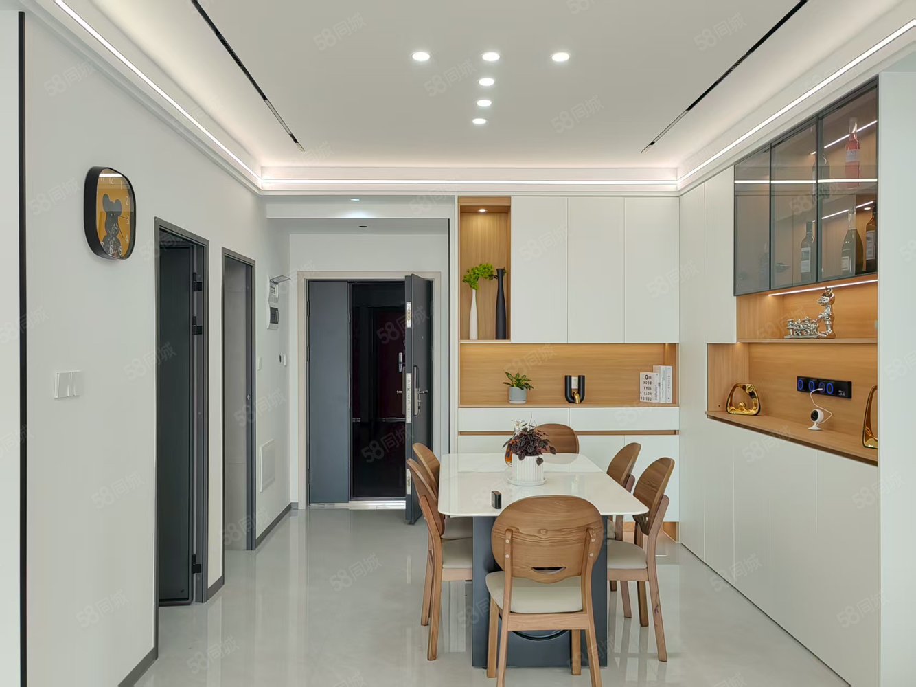 航旅和润居4室2厅2卫126㎡北79.8万