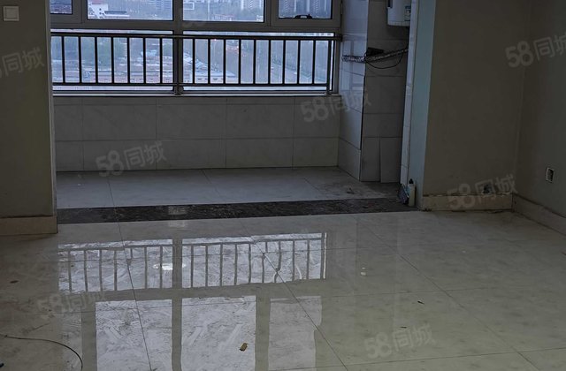 房东急售观澜一品(公寓住宅) 高楼层视野好 房东诚心送地下室